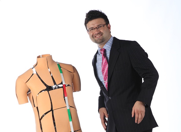 Essayer piercing virtuel 06 picture