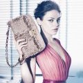Mila Kunis sur un autre cliché de la campagne Dior