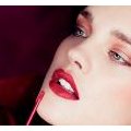 Nadia Vodianova pour le rouge à lèvres Rouge G l'Extrait de Guerlain