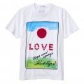 Karl Lagerfeld dessine une aquarelle pour les rescapés du seisme du Japon sur un tee shirt Uniqlo 2011