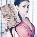 Mila Kunis sur un autre cliché de la campagne Dior