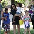 Heidi Klum au parc avec ses enfants et leur nounou
