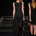Longue robe noire sans manches Cacharel collection Automne Hiver 2010-2011