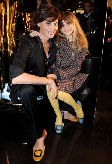 Inès de La Fressange et sa plus jeune fille Violette d'Urso égérie de la marque Soeur en 2011
