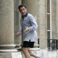 Le président Nicolas Sarkozy en short faisant son footing