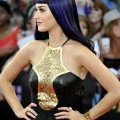 Katy Perry se la joue version héroïne gothique lors d'une cérémonie