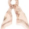 La nouvelle version du foulard skull d'Alexander McQueen