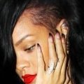 Rihanna sort ses griffes