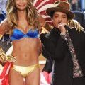 Le top Lily Aldridge et Bruno Mars