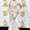 Beyoncé, glamour à souhait en robe sculpturale signée Michael Costello