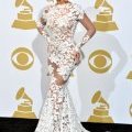 Beyoncé, glamour à souhait en robe sculpturale signée Michael Costello