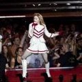 Madonna dans une tenue de cheerleader