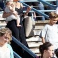 Victoria Beckham avec ses enfants à Santa Monica 