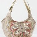 Sac Etam beige décoré de strass colorés formant un papillon collection été 2011