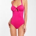 Un maillot de bain rose bonbon nommé Cherry