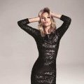 Robe à sequins signée Mango