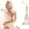 Nude : l'affiche du nouveau parfum de Rihanna