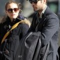 Le couple passe inaperçu : Natalie Portman enceinte est aux côtés de son fiancé Benjamin Millepied