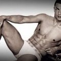 Cristiano Ronaldo pose pour sa collection de lingerie CR7 Underwear