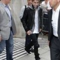 Justin Bieber à la sortie des studios de BBC One à Londres