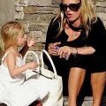 Kate Moss et sa fille en vraies modeuses