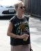 Led Zeppelin imprimé sur le tee-shirt de Scarlett Johansson