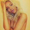 Rihanna : à nouveau nue sur Twitter !