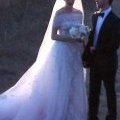 Anne Hathaway, sublime mariée en robe Valentino !