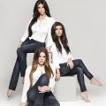 Kim, Khloe et Kourtney Kardashian posent pour leur ligne de jeans