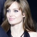 Angelina Jolie : ambassadrice de sa collection