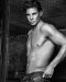 Le tennisman Rafael Nadal prend la pose pour Armani Jeans