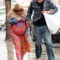 Jessica Simpson et son fiancé en tong dans les rues de Los Angeles