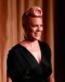 Pink, sobre et chic pour l’enterrement de sa grand-mère