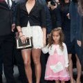 Jennifer Lopez et sa petite Emme, sur le front row du défilé Chanel !