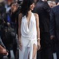 Rihanna sexy en blanc