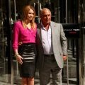 Miley Cyrus et Sir Philip Green lors de l'ouverture de la boutique Topshop à Chicago