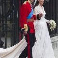 Le prince William et Kate Middleton lors de leur mariage princier au Buckingham palace