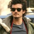 Look négligé...et wayfarer pour Orlando Bloom