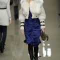 Blouson en shearling sur jupe trois quarts Burberry Automne-Hiver 2010 2011