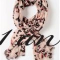 Le foulard cadeau Maje