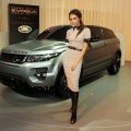 Victoria Beckham présente la Range Rover Evoque