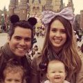 Jessica Alba à Disneyland Tokyo 