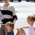 Jennifer Garner sort avec ses filles 