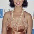 Katy Perry impose la tendances de 20's lors d'un Gala