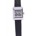 Montre Gucci serti de diamants avec bracelet satin noir Collection G Frame 2011