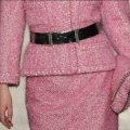 It-bag Choupette signé Chanel décliné dans une couleur rose dragée