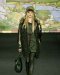 Robe à paillettes et Chapka Collection automne hiver 2010-2011 Anna Sui 