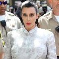 Kim Kardashian furieuse à la sortie du tribunal