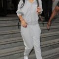 Rihanna arbore un look sporty à Londres