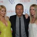 Paris Hilton fait sa star au VIP Room à Cannes